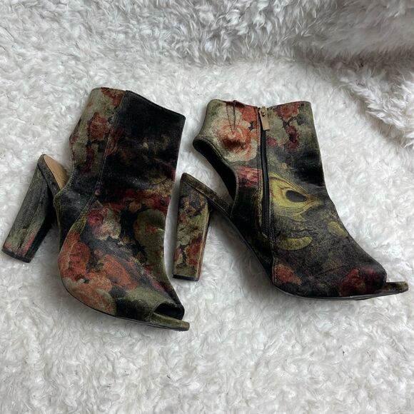 Bamboo Fall floral multi color Velvet ankle sandals peep toe side zipper size 11 - Picture 9 of 12
